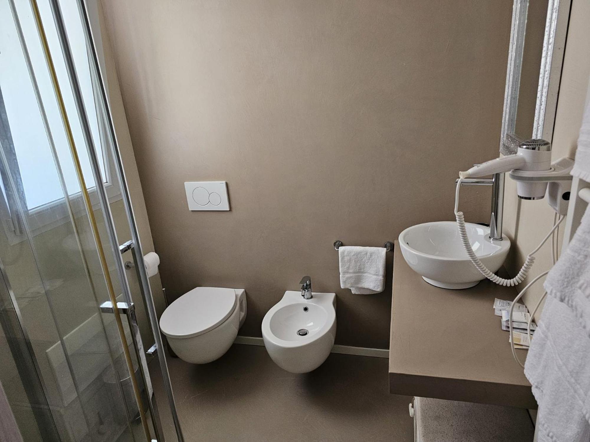 Venus Suites Cervia Bagian luar foto