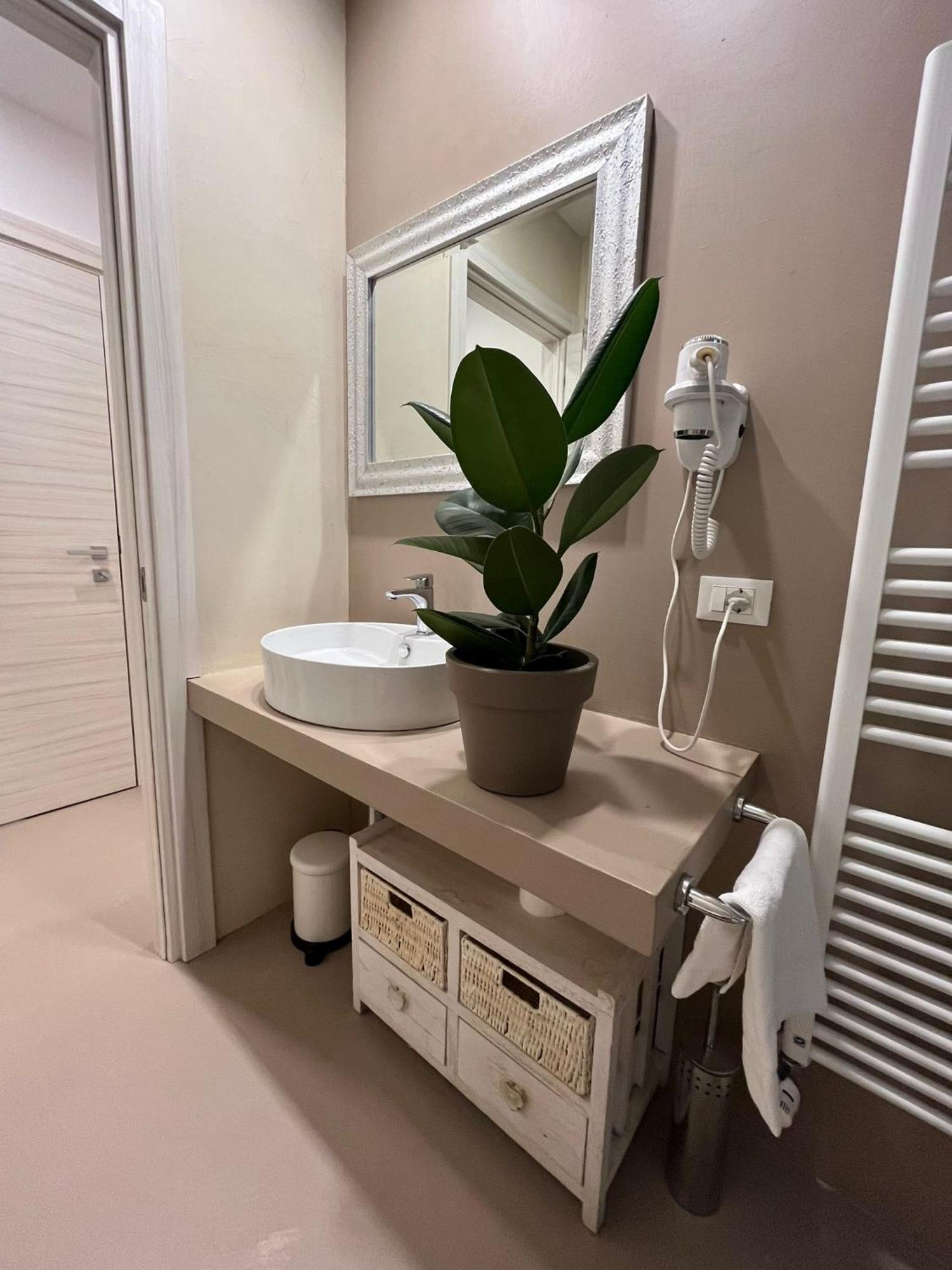 Venus Suites Cervia Bagian luar foto