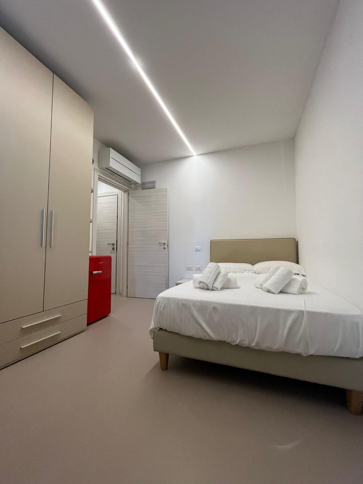 Venus Suites Cervia Bagian luar foto
