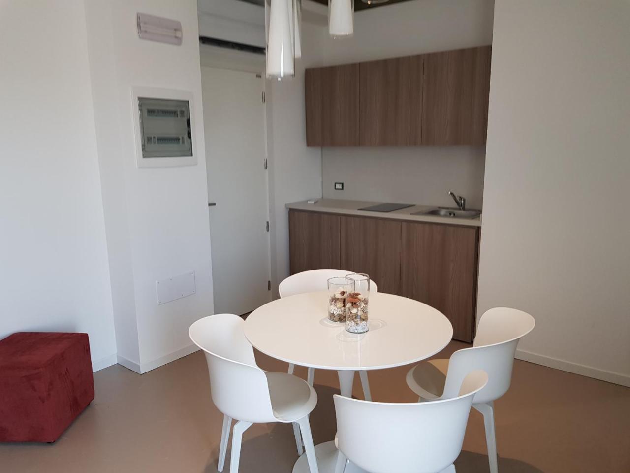 Venus Suites Cervia Bagian luar foto