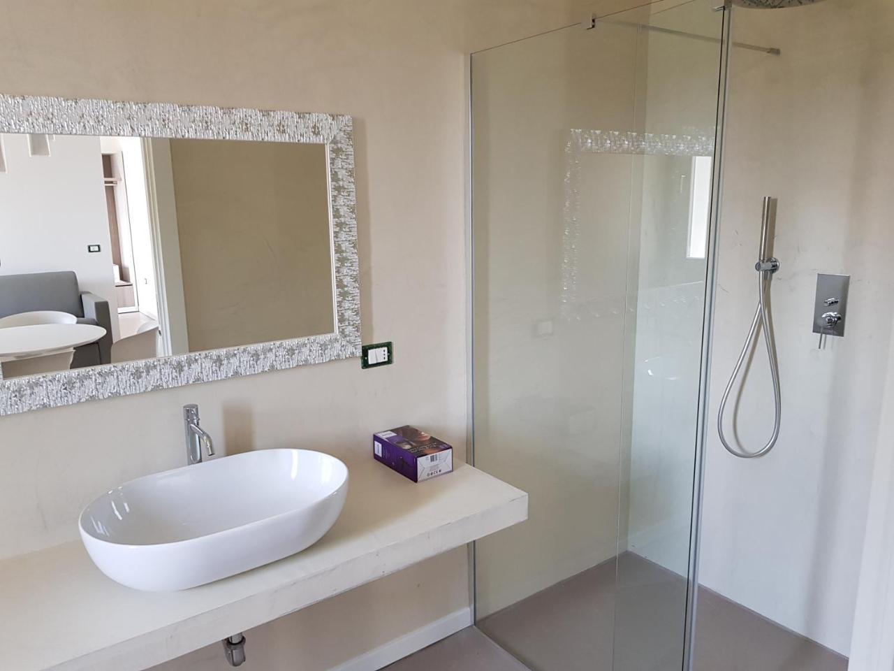 Venus Suites Cervia Bagian luar foto