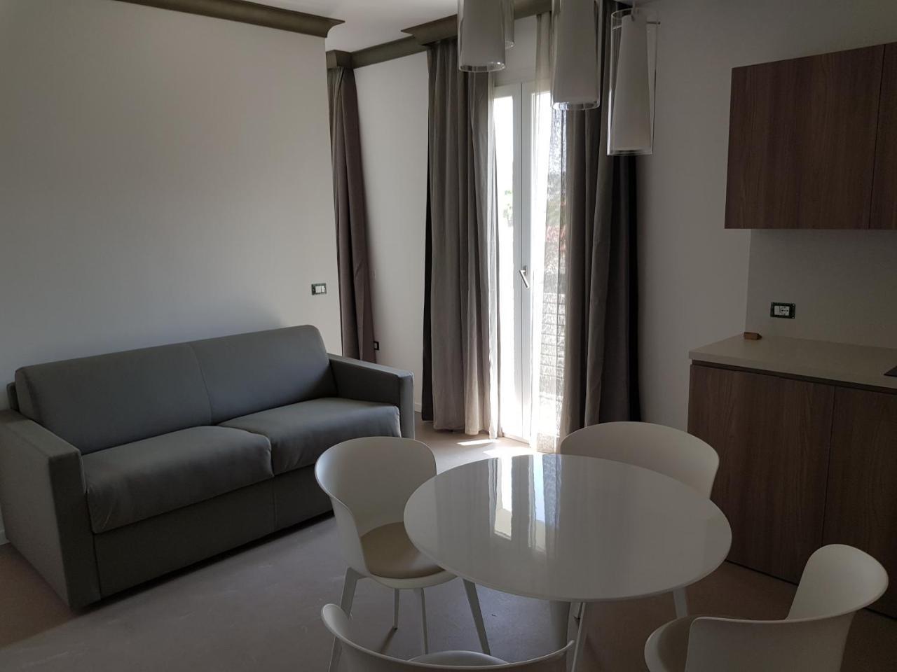 Venus Suites Cervia Bagian luar foto
