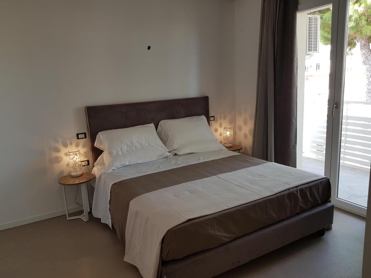 Venus Suites Cervia Bagian luar foto