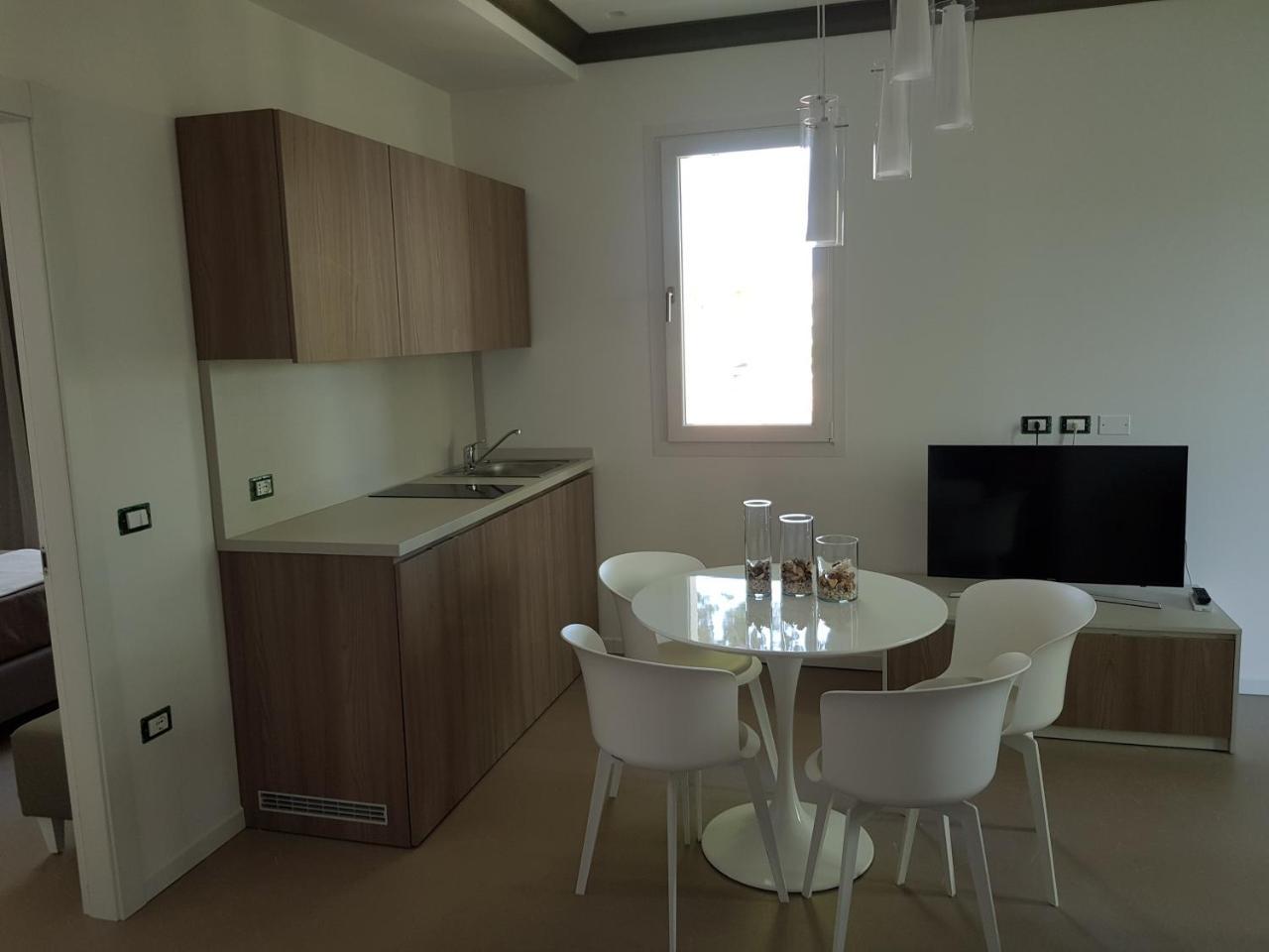 Venus Suites Cervia Bagian luar foto